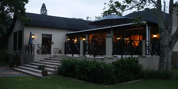 Umdlalo Lodge & Zizi's Restaurant